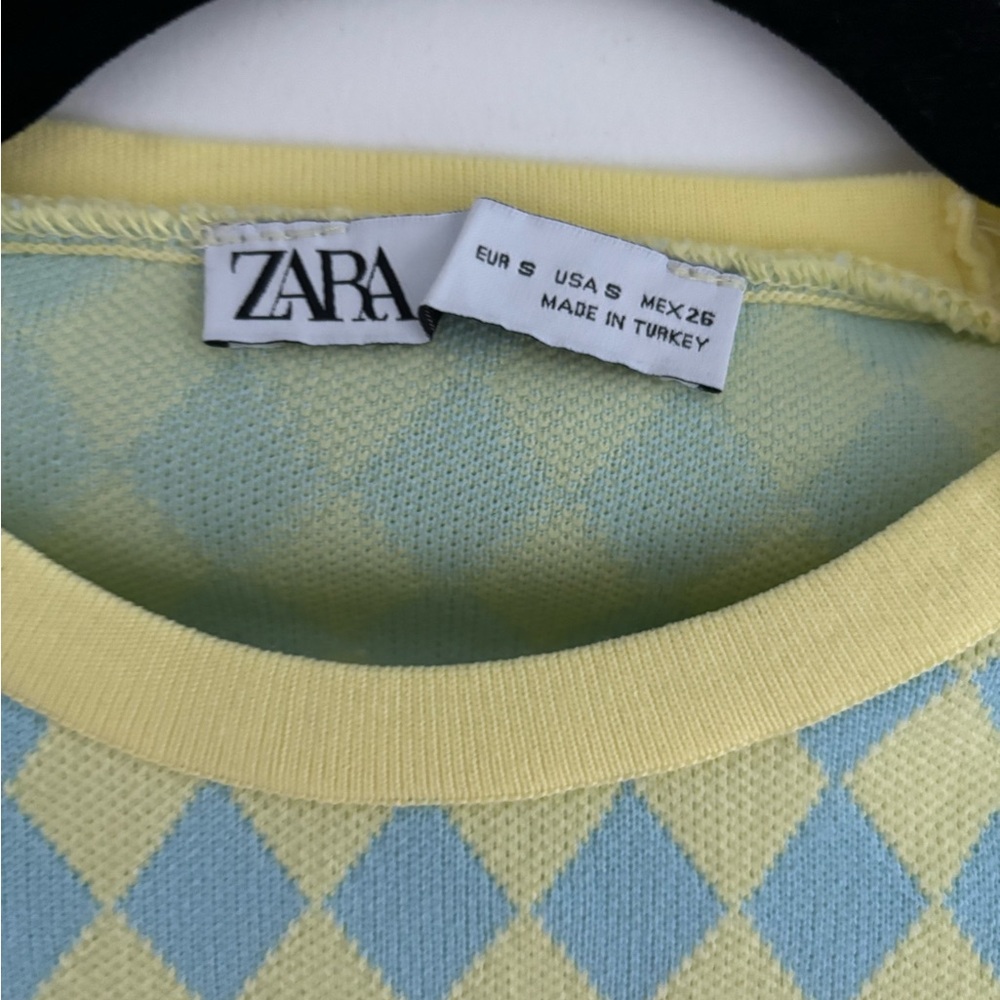 Zara Yellow and Blue Crew Neck Sweater with Diamond Pattern - Picture 3 of 4